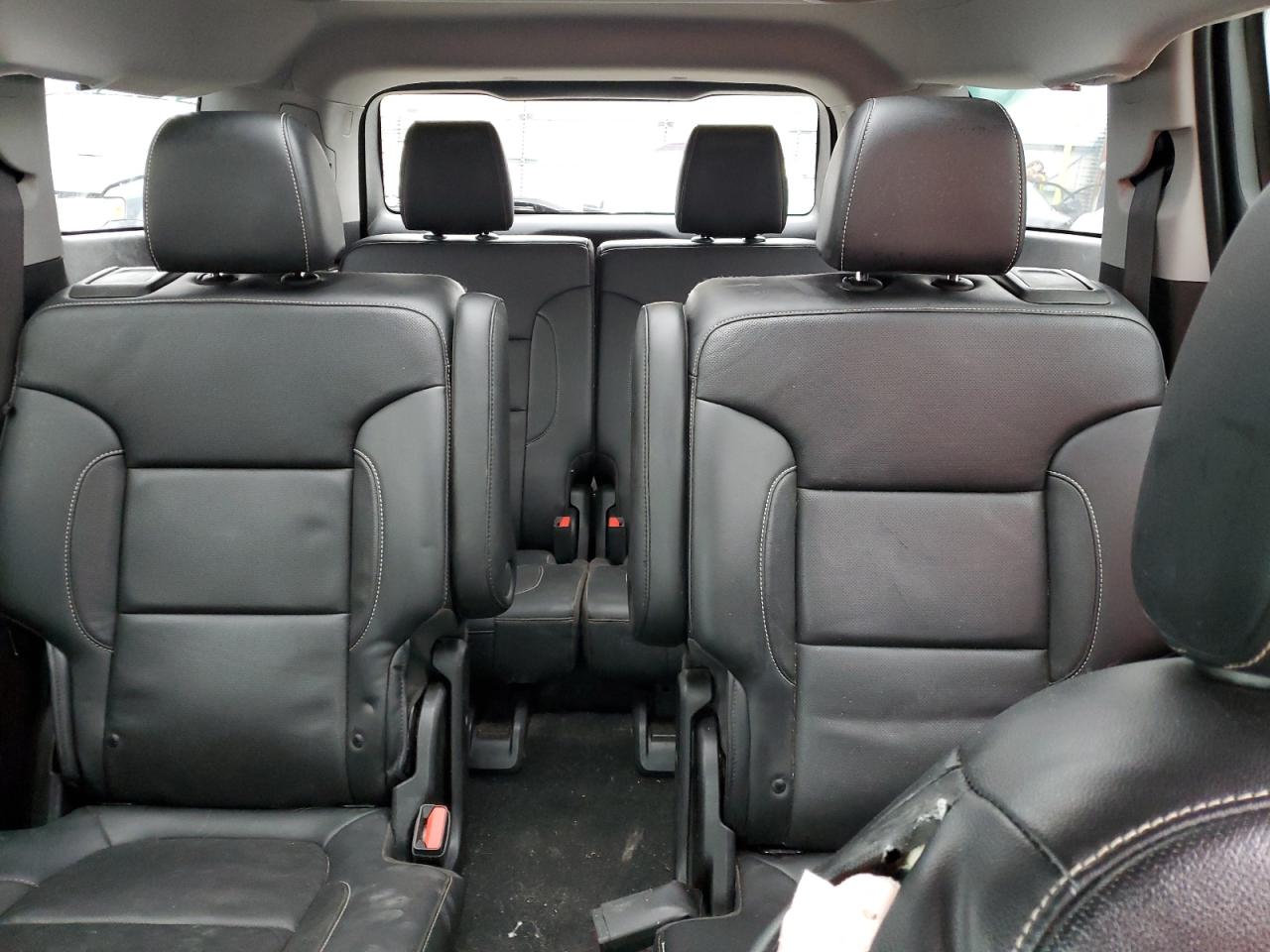 2020 GMC Acadia - Image 10