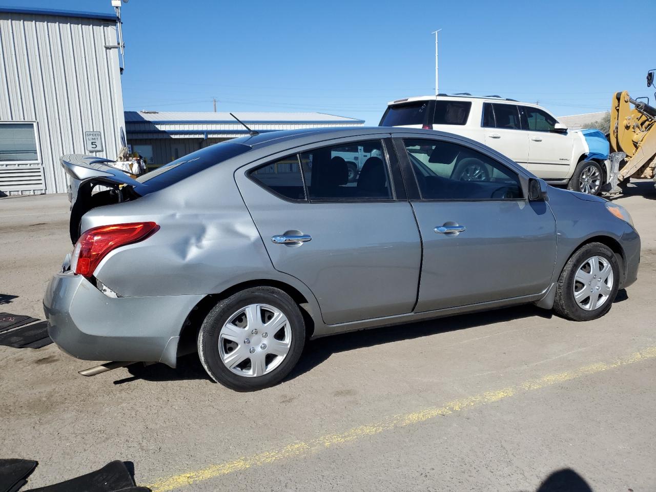 2014 Nissan Versa - Image 3