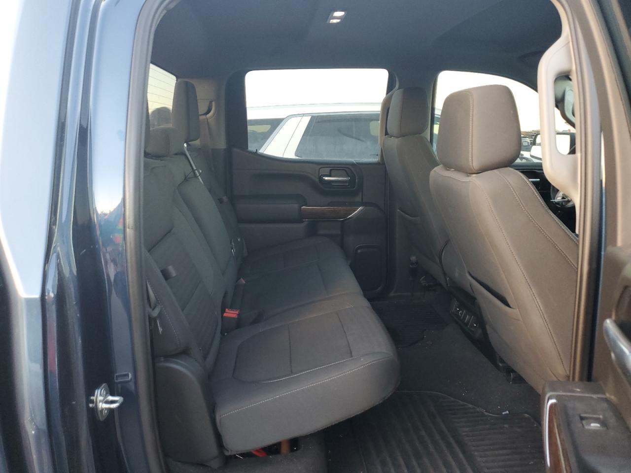 2021 GMC Sierra - Image 10