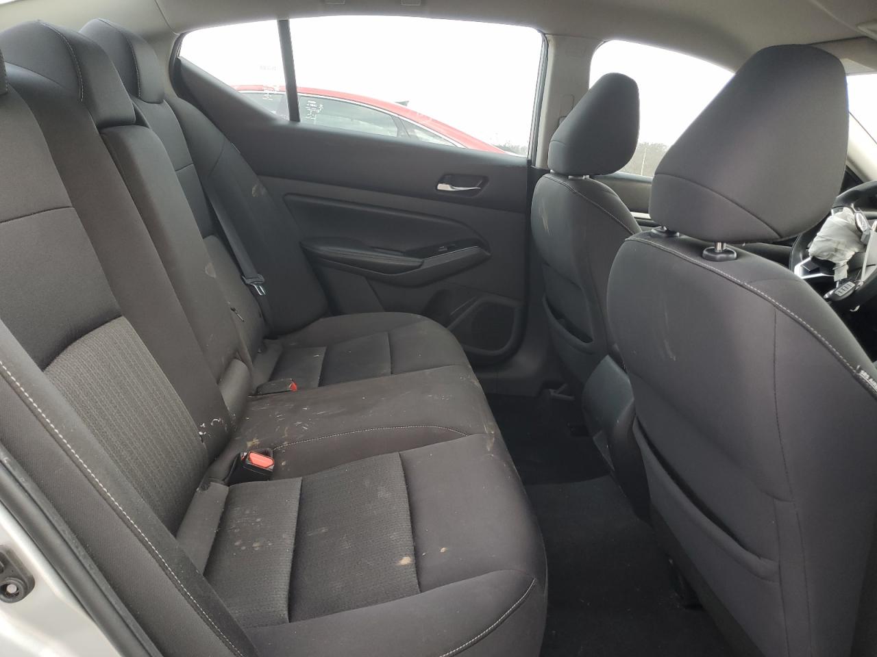 2021 Nissan Altima - Image 10