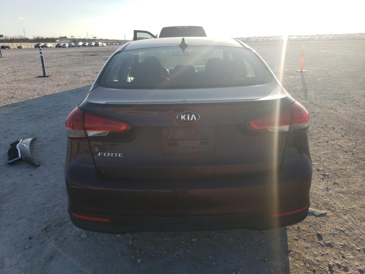 2018 Kia Forte - Image 6