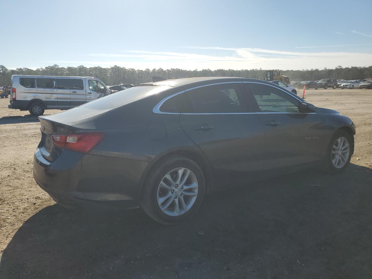 2018 Chevrolet Malibu - Image 3