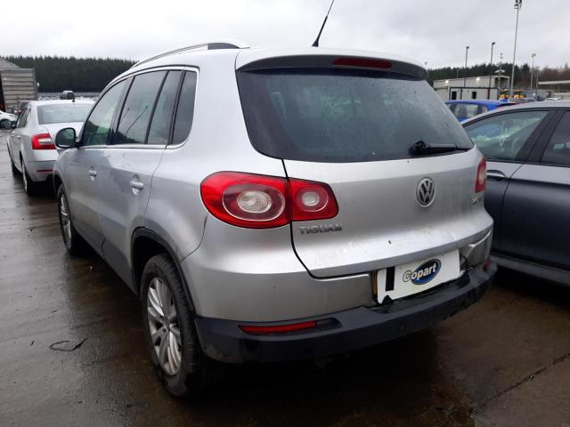 2009 VOLKSWAGEN TIGUAN SE