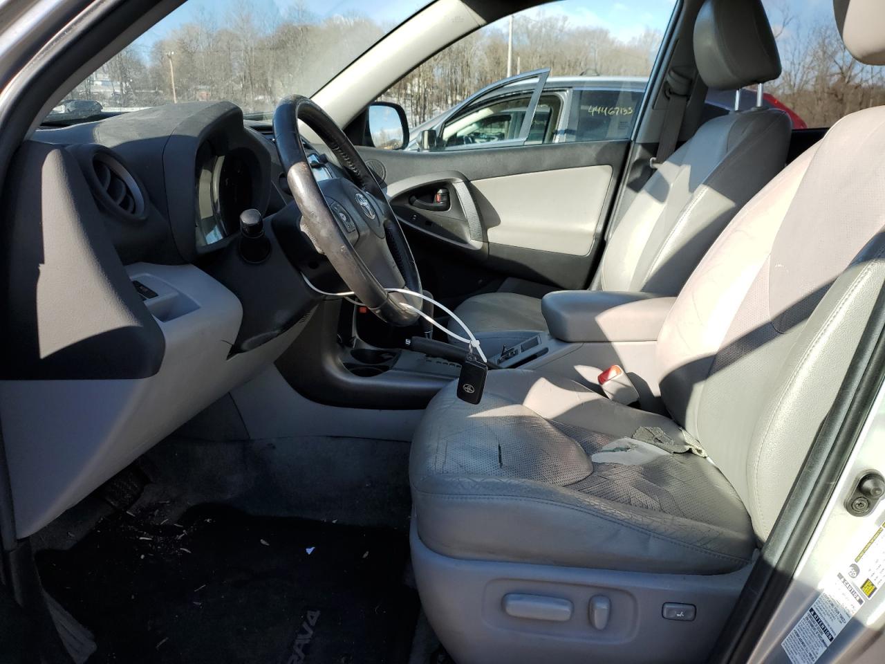 2010 Toyota RAV 4 - Image 7