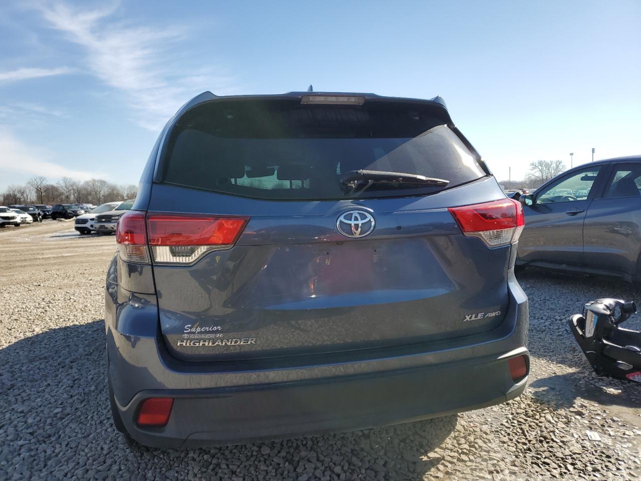 2019 Toyota Highlander - Image 6