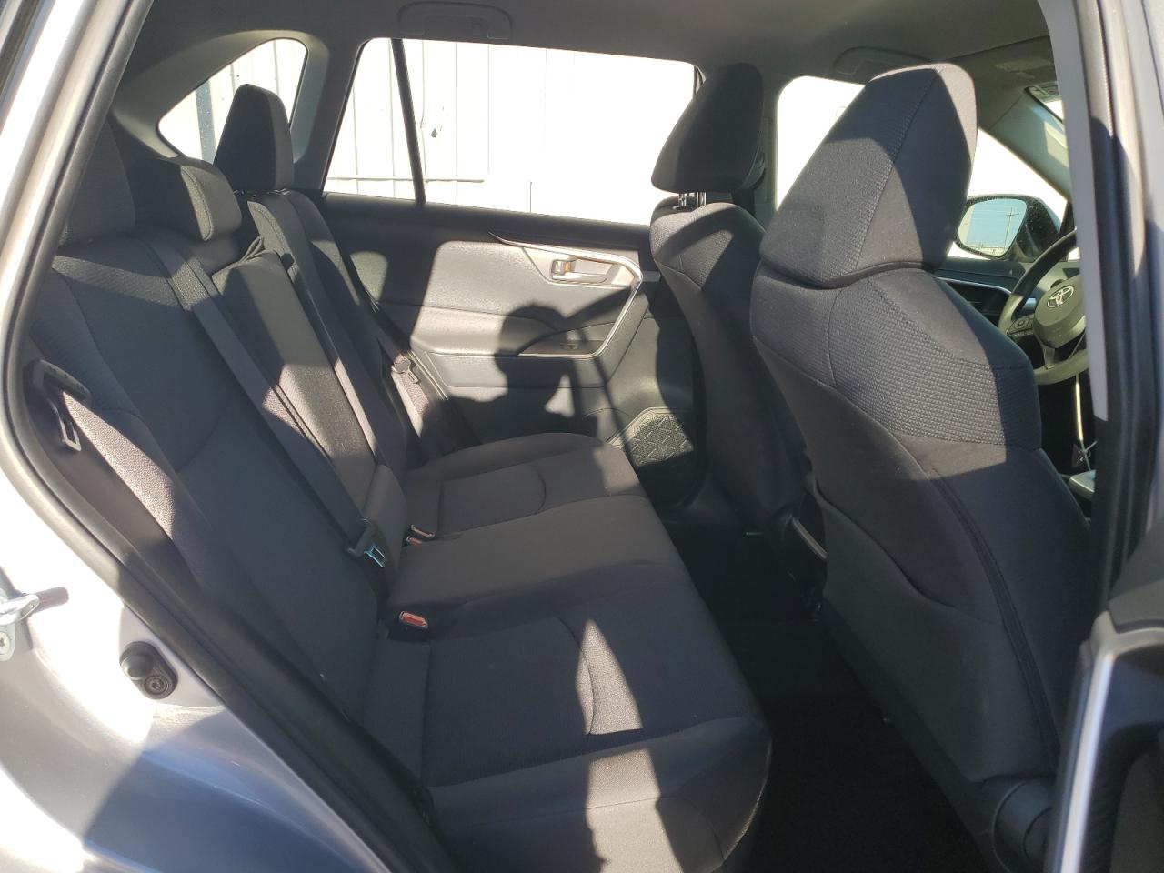 2019 Toyota RAV 4 - Image 11