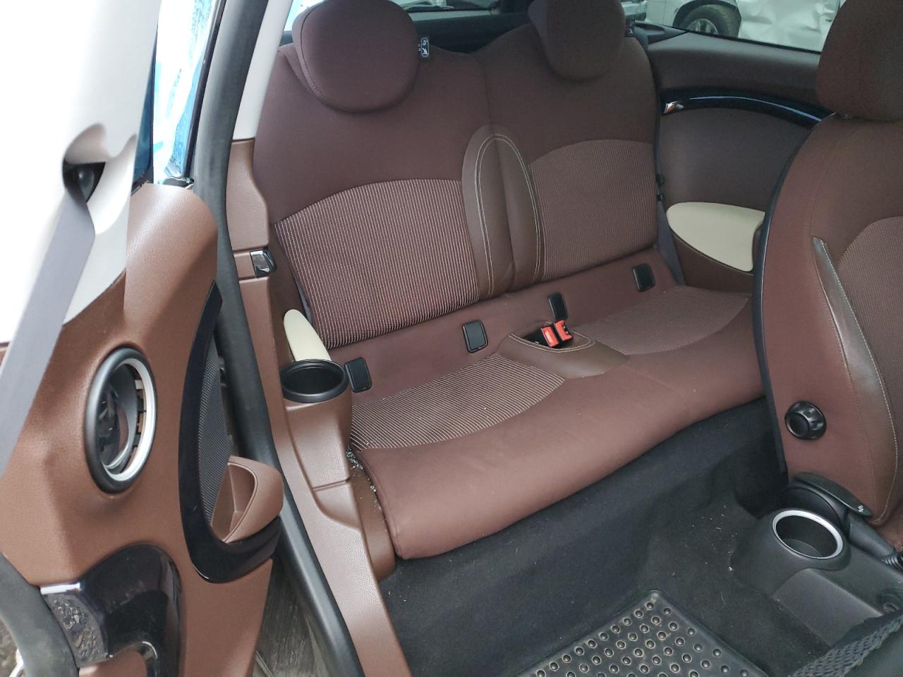 2008 MINI Cooper - Image 11