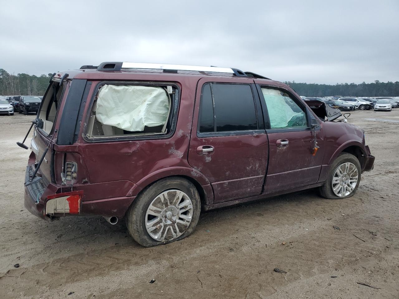 2011 Ford Expedition - Image 3