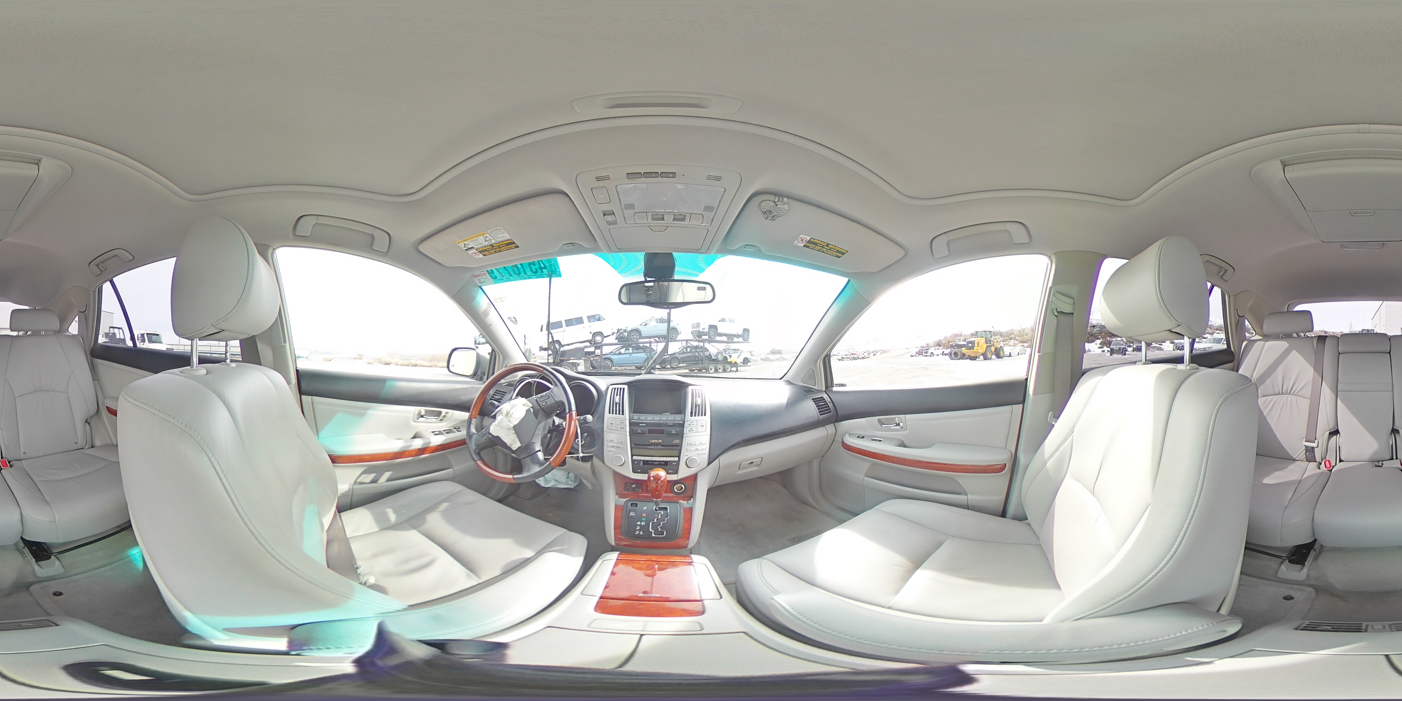 2005 Lexus RX - Image 14