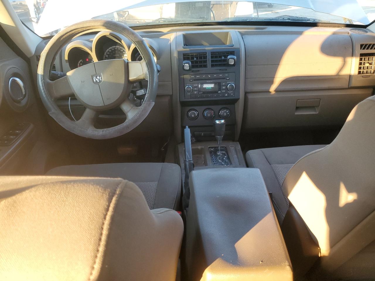 2010 Dodge Nitro - Image 8