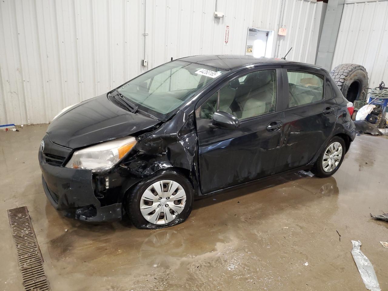 2013 Toyota Yaris - Image 1