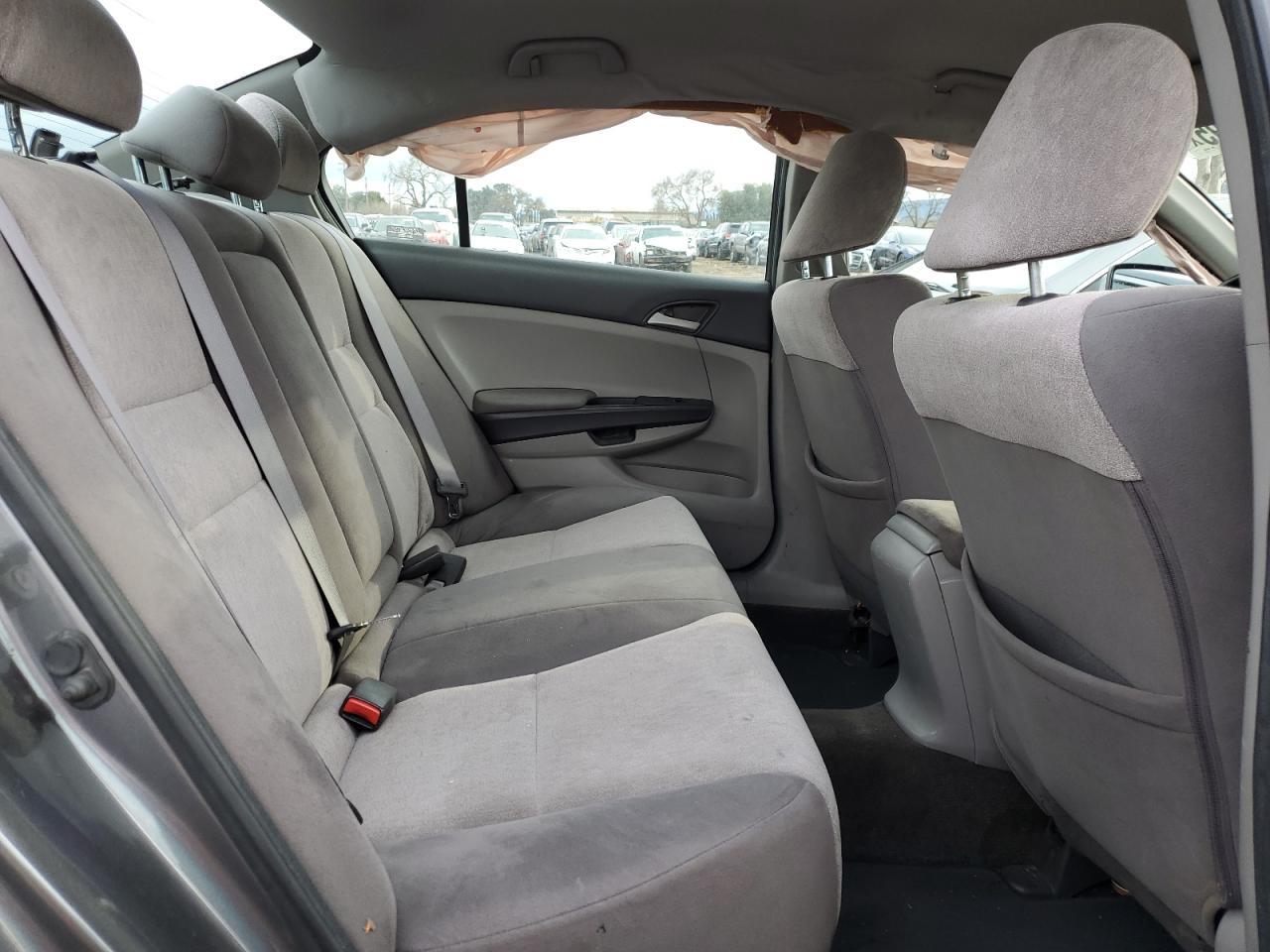 2010 Honda Accord - Image 10