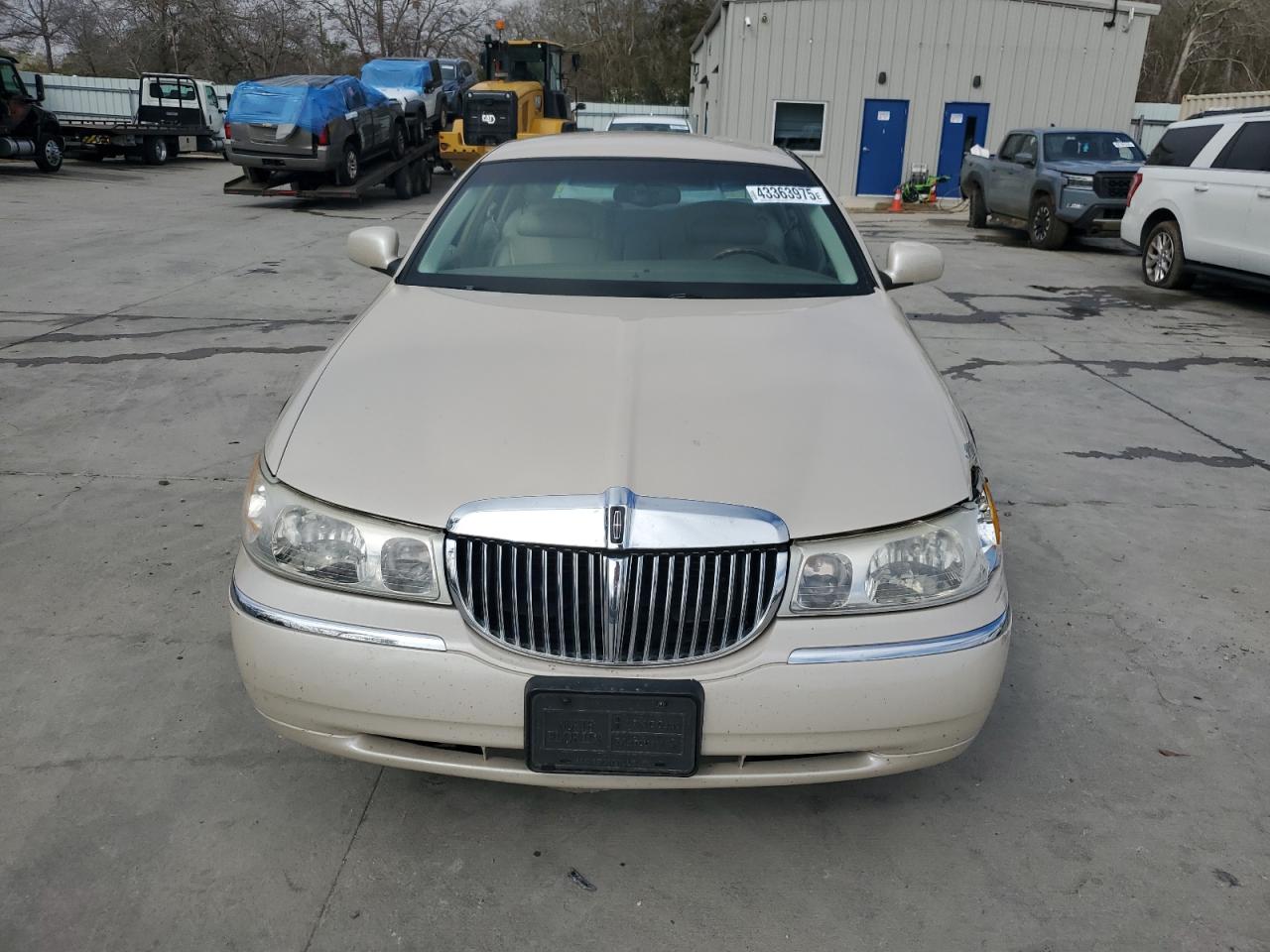 2000 Lincoln Town Car - Image 5