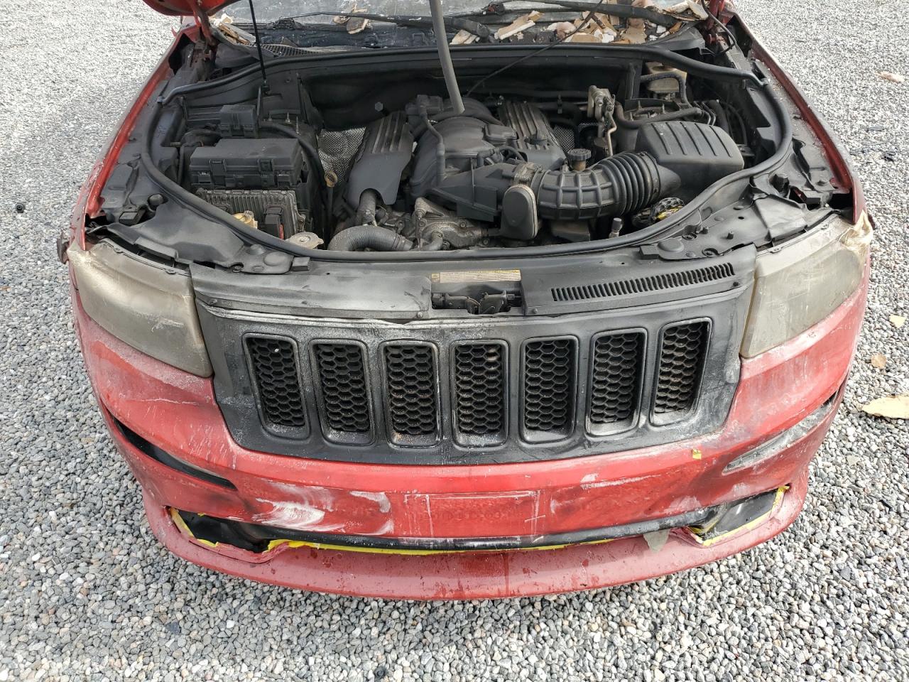 2012 Jeep Grand Cherokee - Image 13