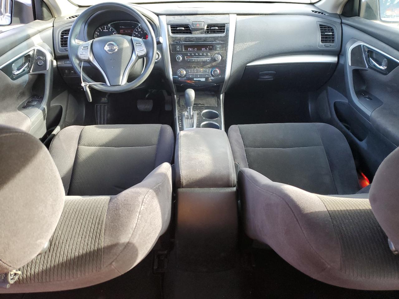 2013 Nissan Altima - Image 8