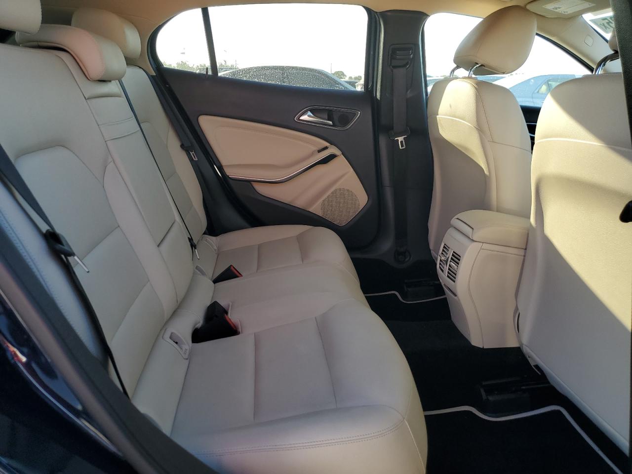 2018 Mercedes-Benz GLA-klasse - Image 11