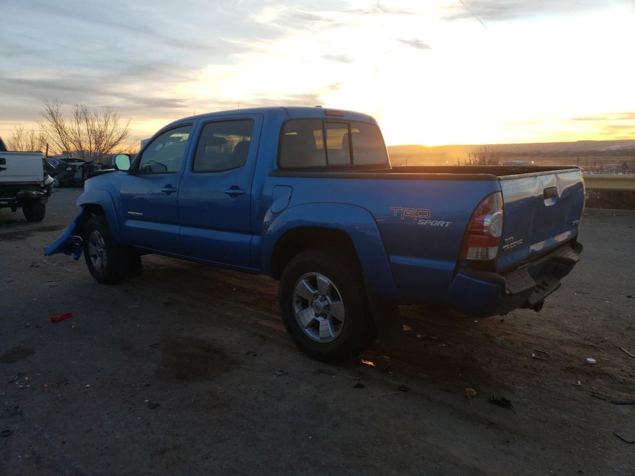 2009 Toyota Tacoma - Image 2