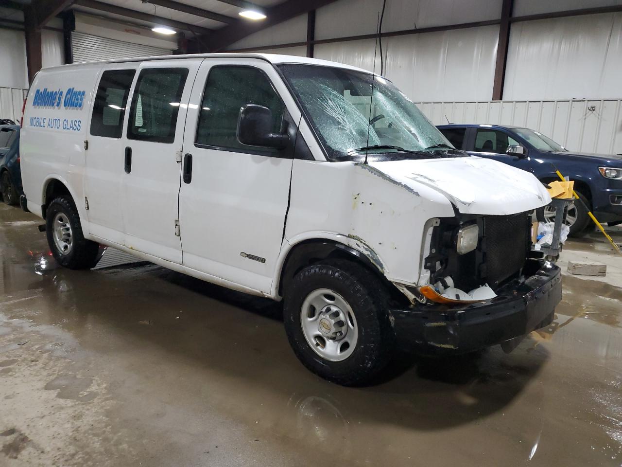 2005 Chevrolet Express - Image 4