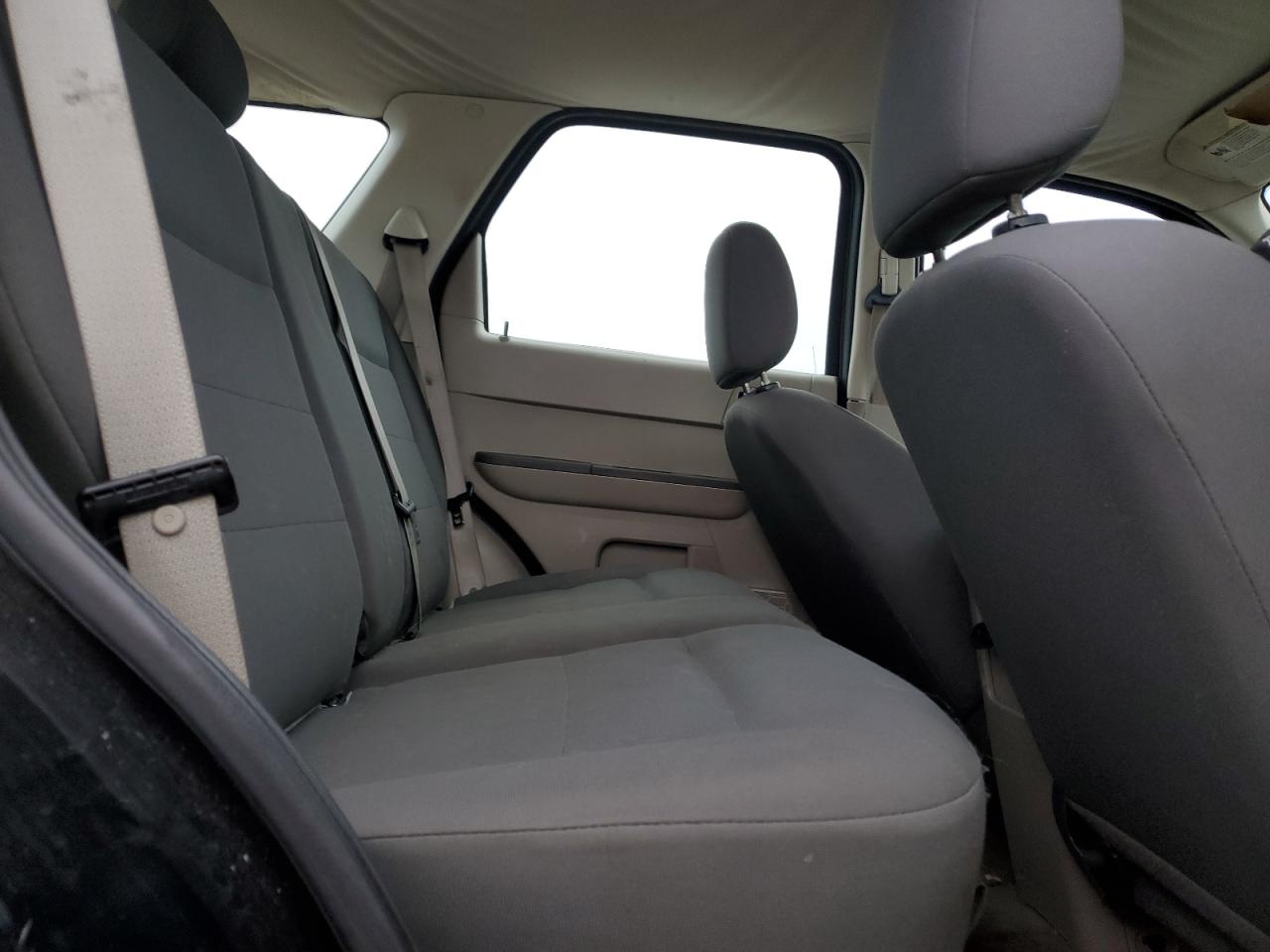 2008 Ford Escape - Image 11