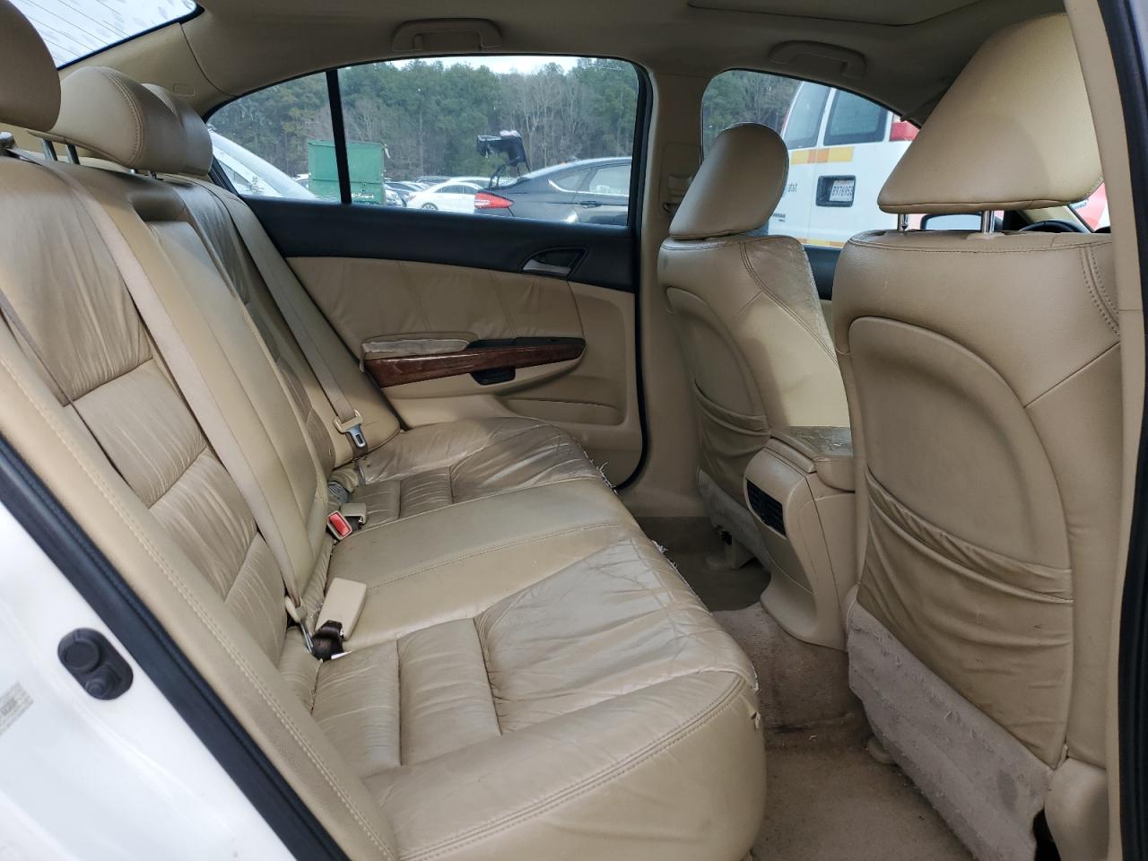 2011 Honda Accord - Image 11