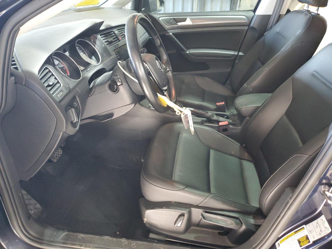2018 Volkswagen Golf - Image 7