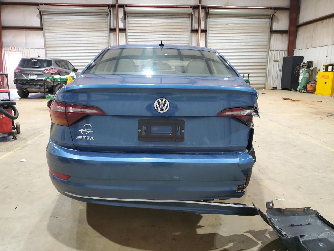 2019 Volkswagen Jetta - Image 6