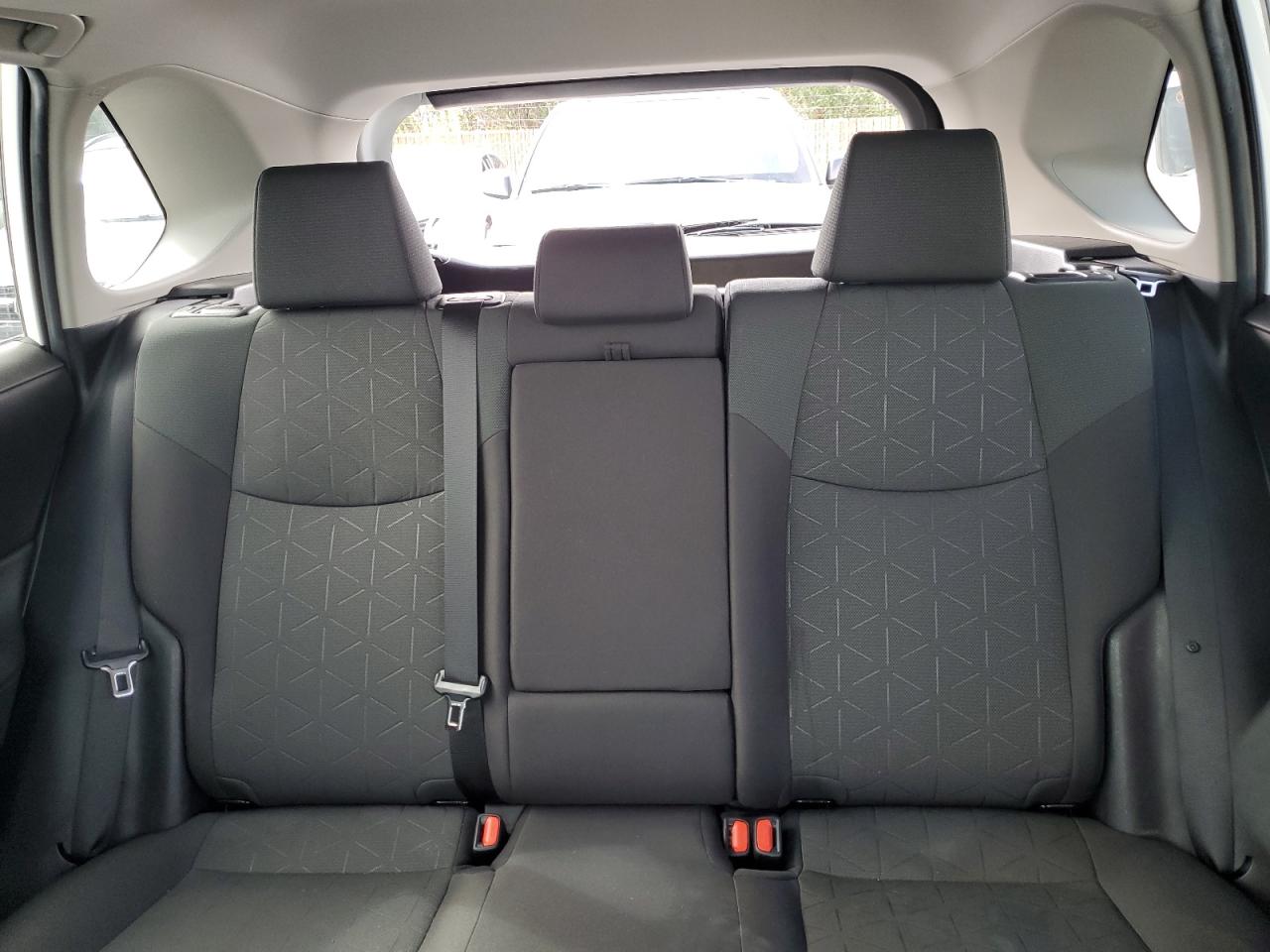 2023 Toyota RAV 4 - Image 10