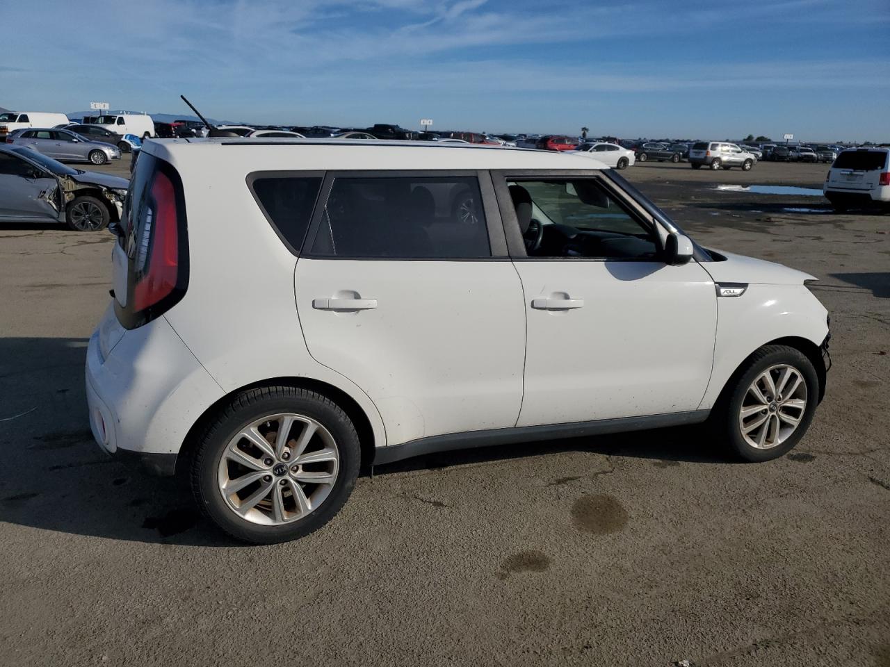 2019 Kia Soul - Image 3