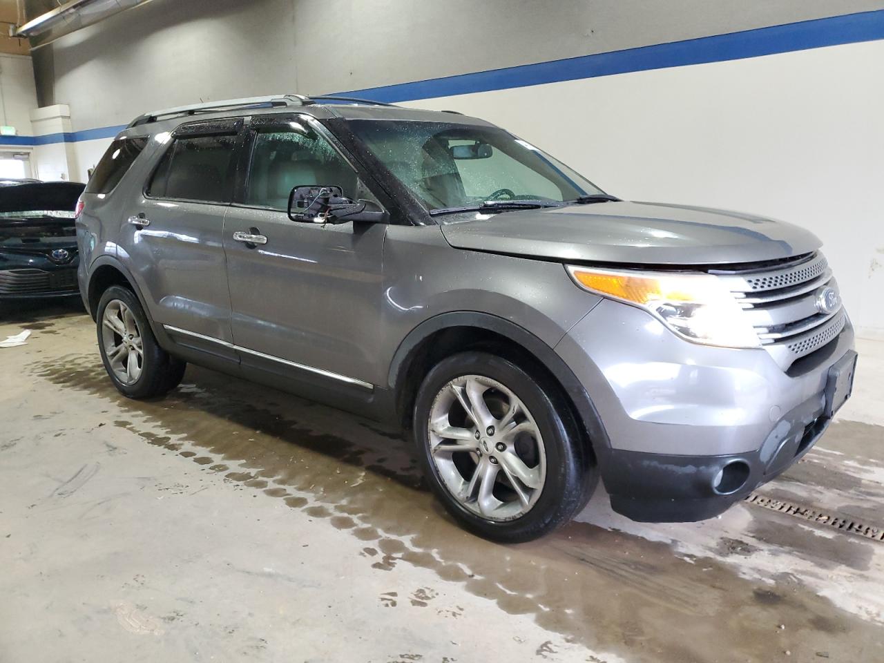 2013 Ford Explorer - Image 4