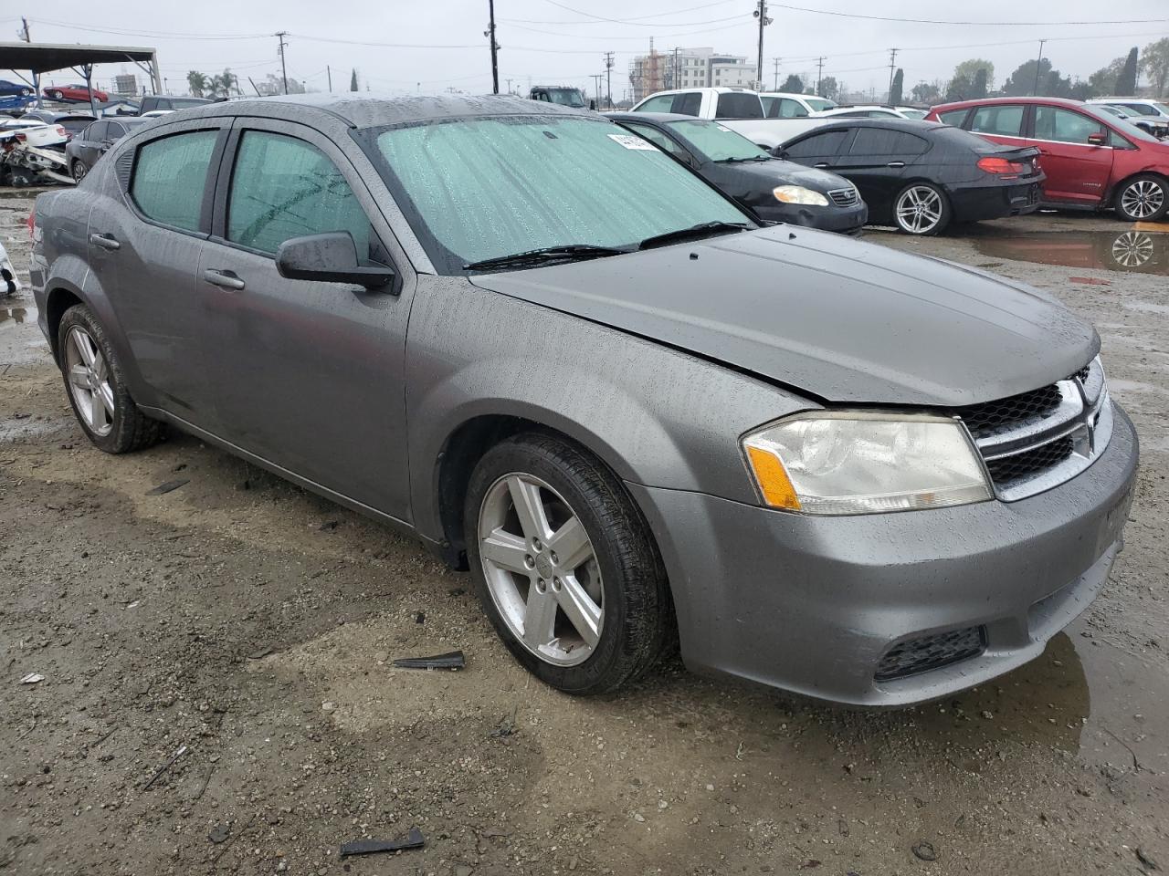 2013 Dodge Avenger - Image 4