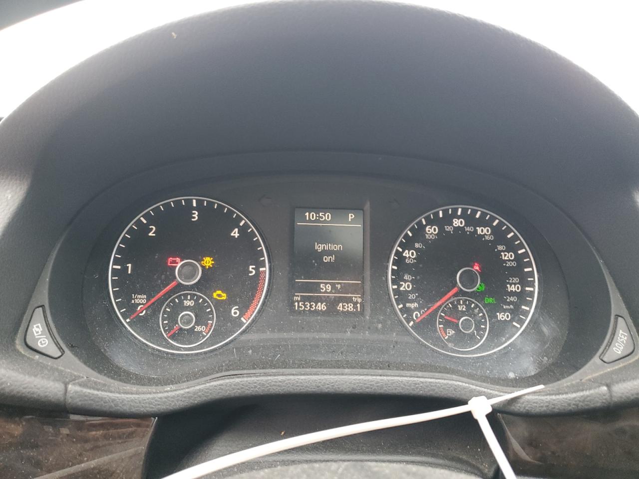 2015 Volkswagen Passat - Image 9