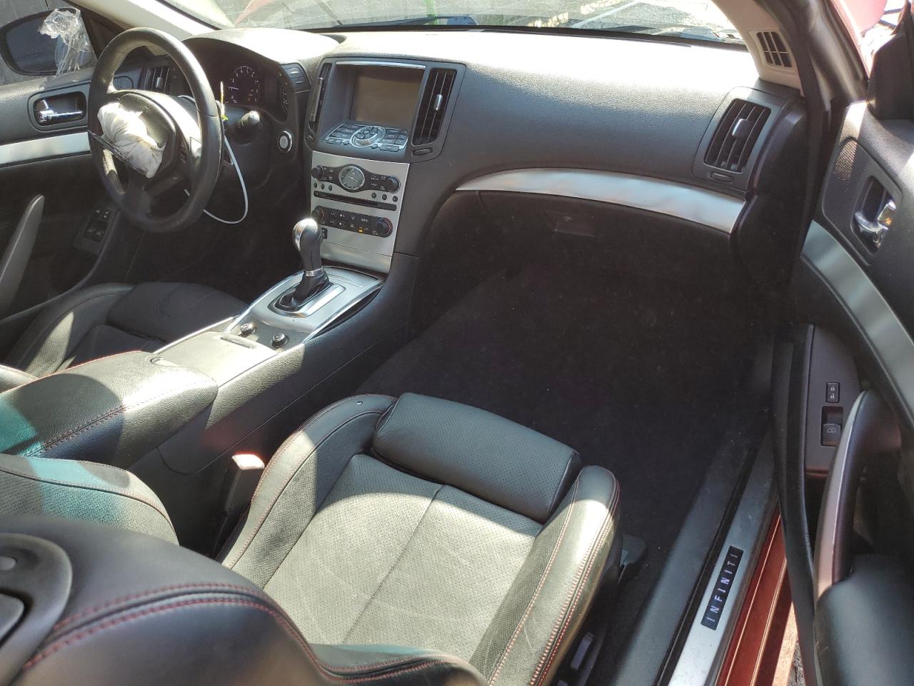 2015 Infiniti Q60 - Image 8