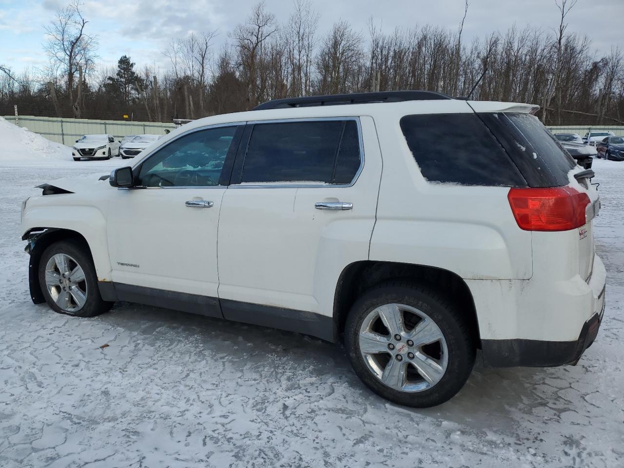 2015 GMC Terrain - Image 2