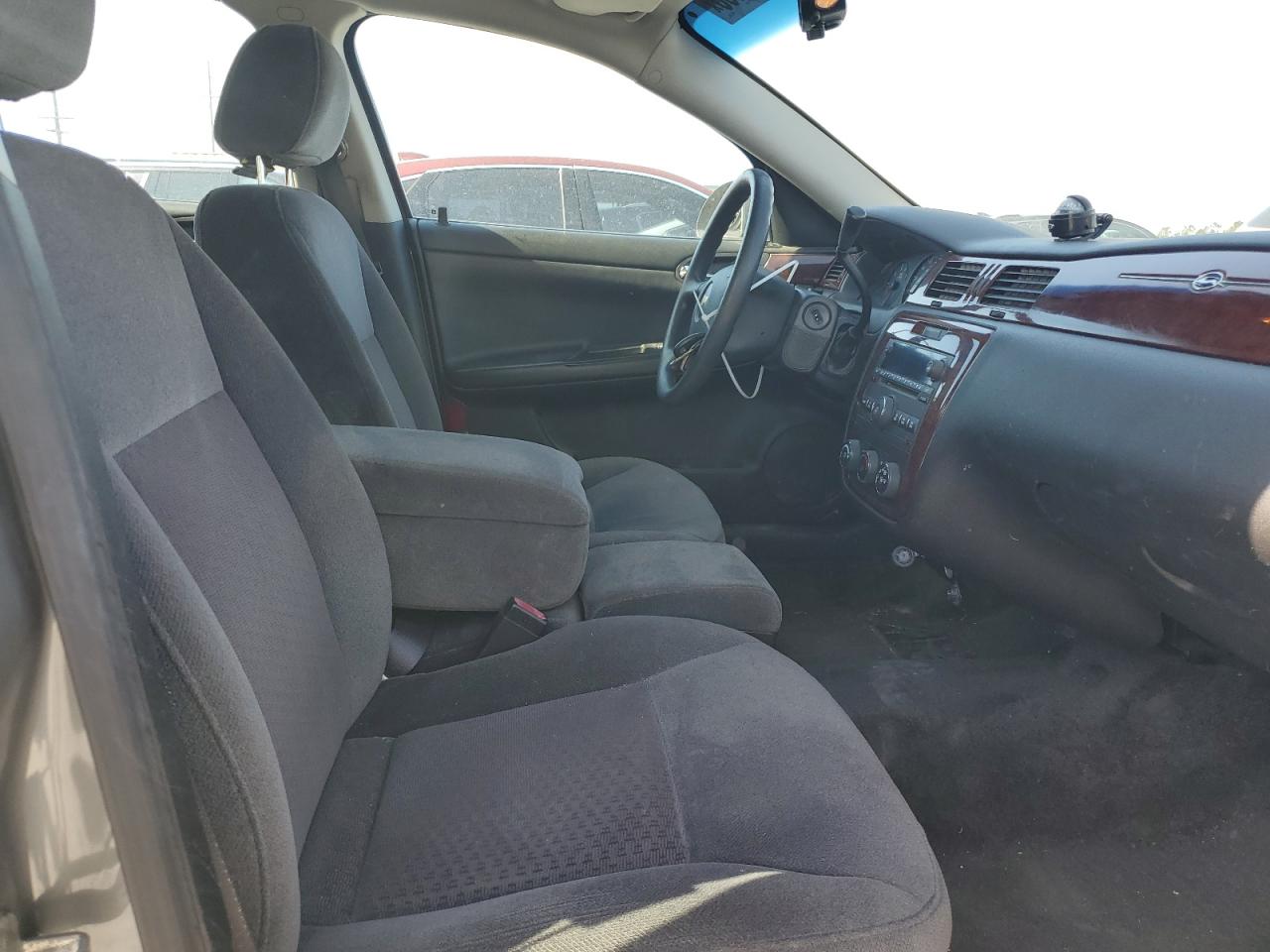 2008 Chevrolet Impala - Image 7