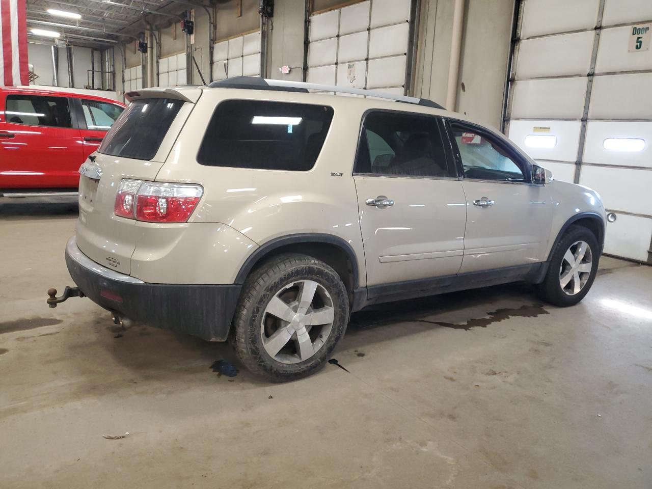 2012 GMC Acadia - Image 3