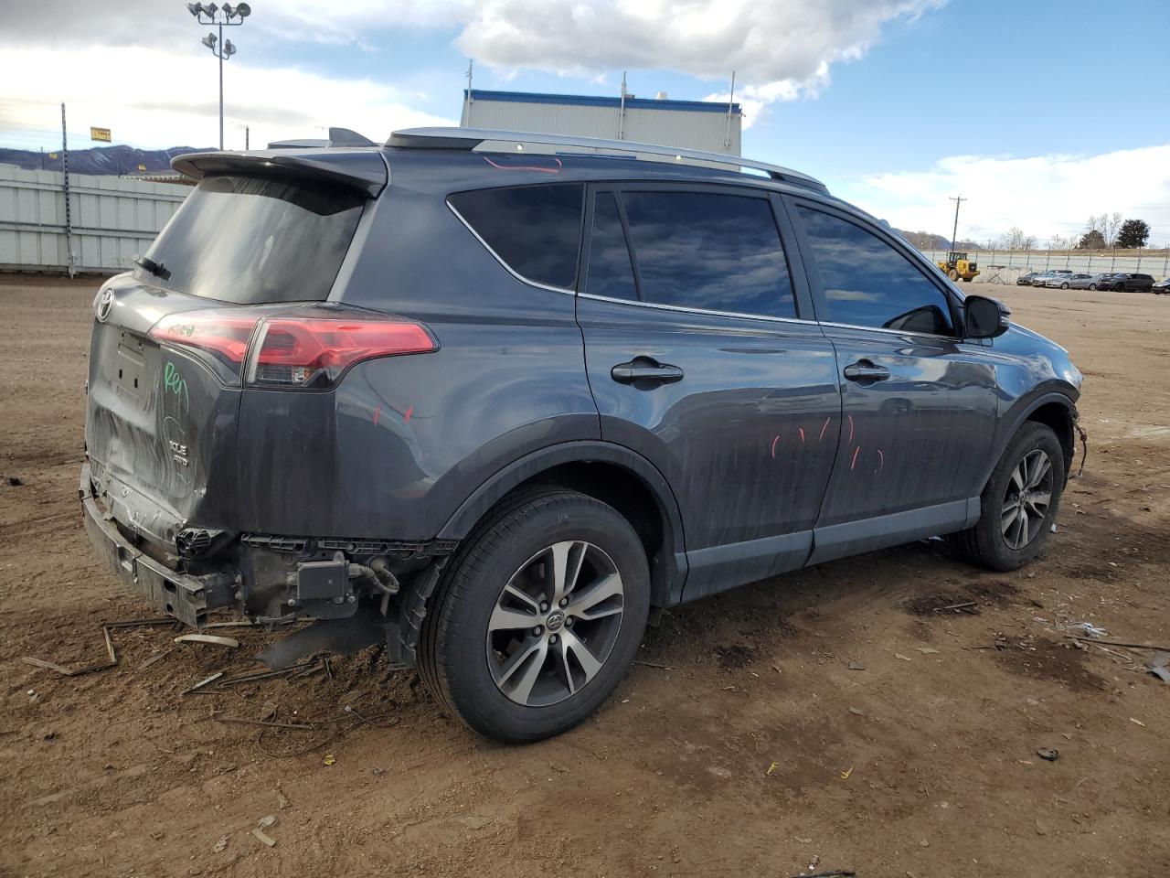 2018 Toyota RAV 4 - Image 3