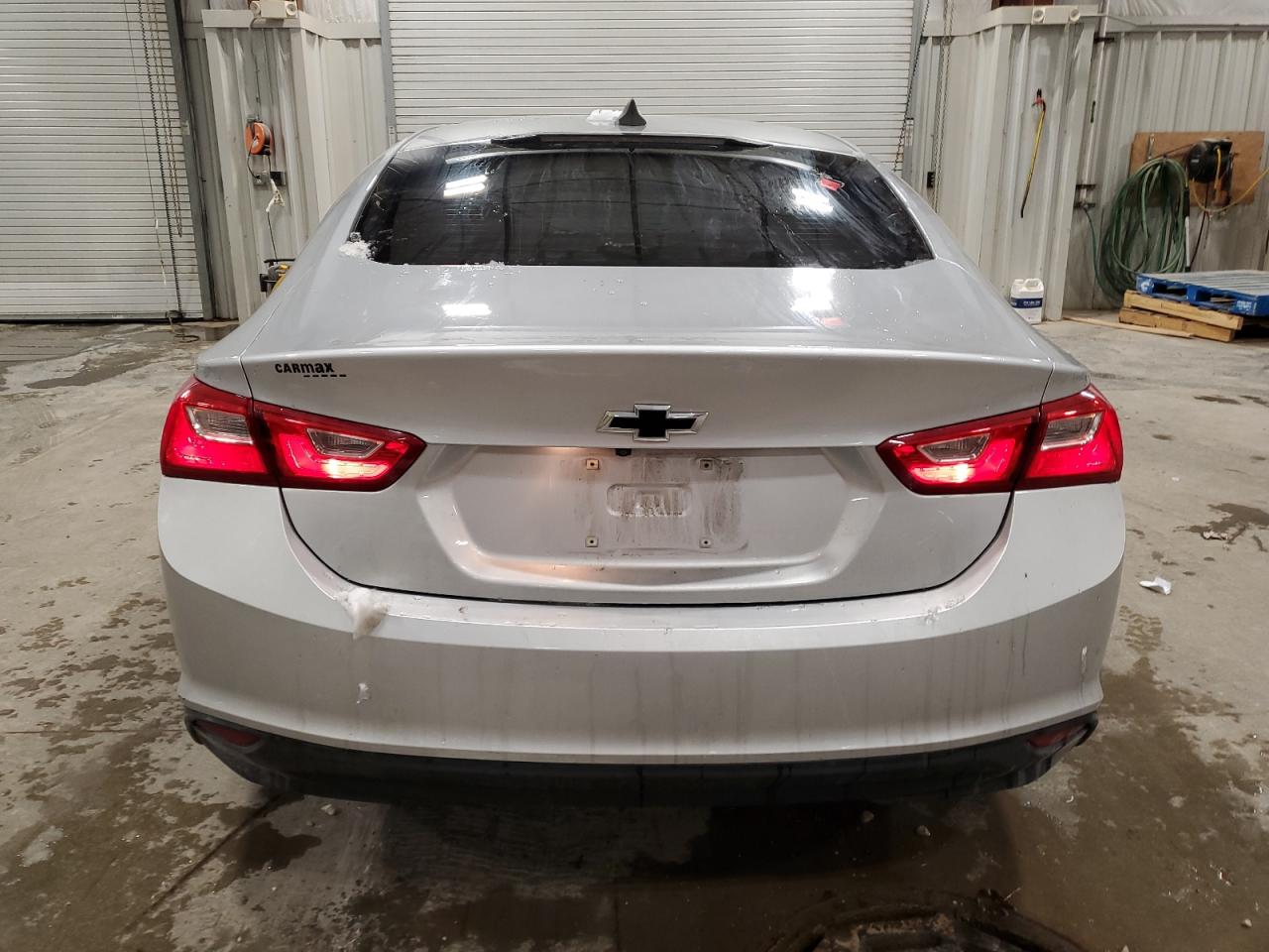 2018 Chevrolet Malibu - Image 6