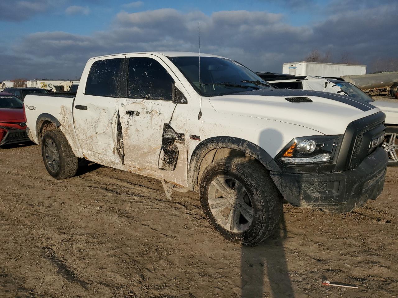 2021 RAM 1500 - Image 4