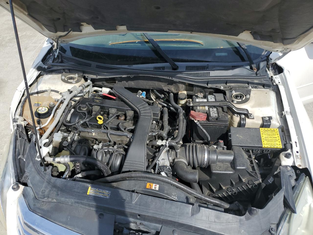 2009 Ford Fusion - Image 13