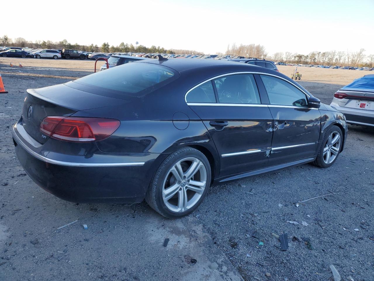 2014 Volkswagen Passat CC - Image 3