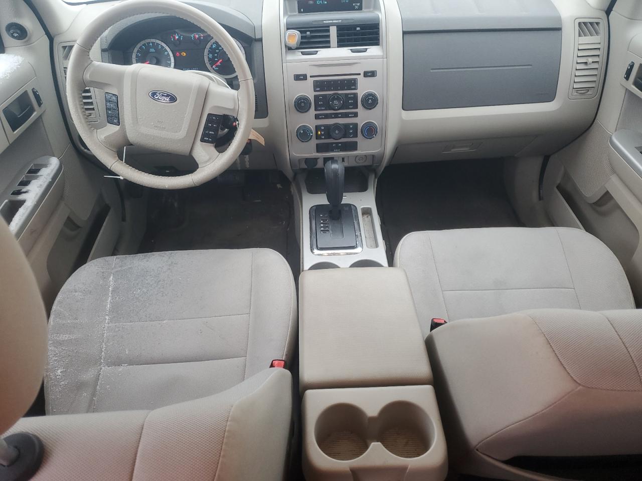 2011 Ford Escape - Image 8