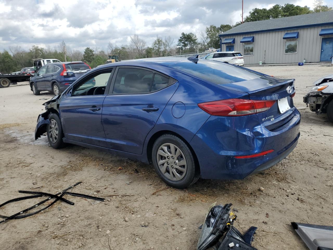 2017 Hyundai Elantra - Image 2
