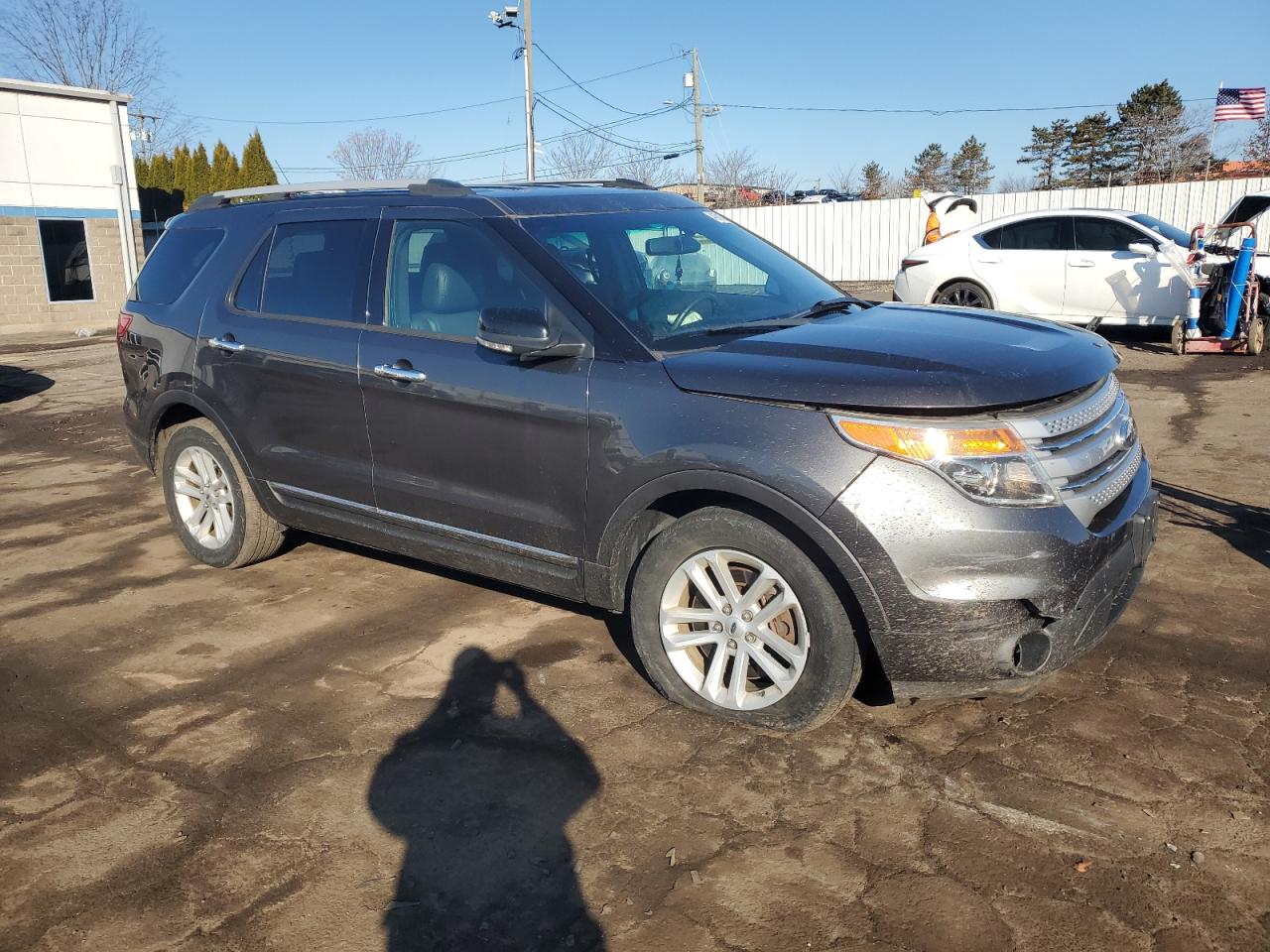 2015 Ford Explorer - Image 4