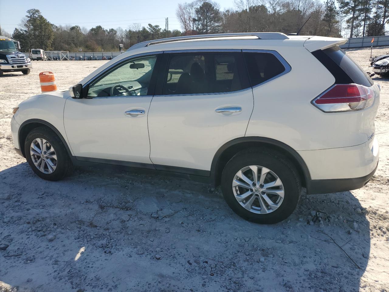 2014 Nissan Rogue - Image 2