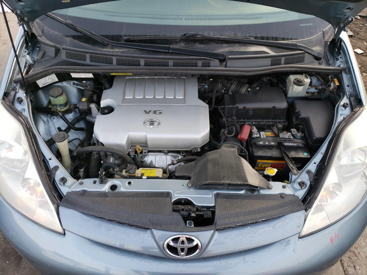 2008 Toyota Sienna - Image 12