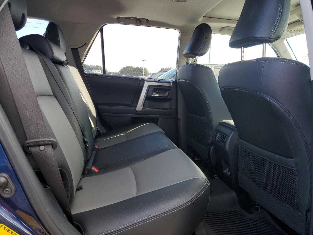 2020 Toyota 4Runner - Image 11