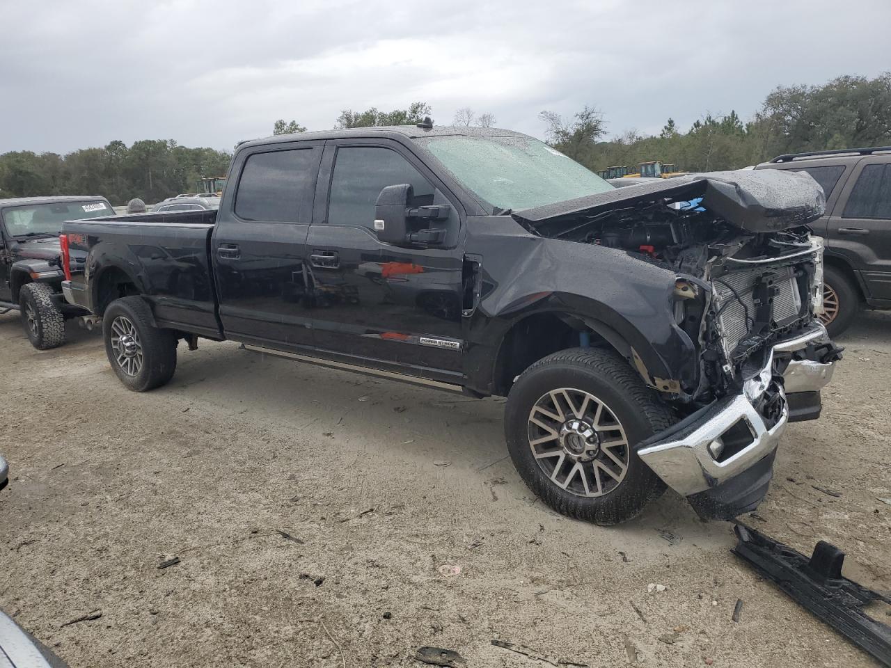 2019 Ford F350 - Image 4