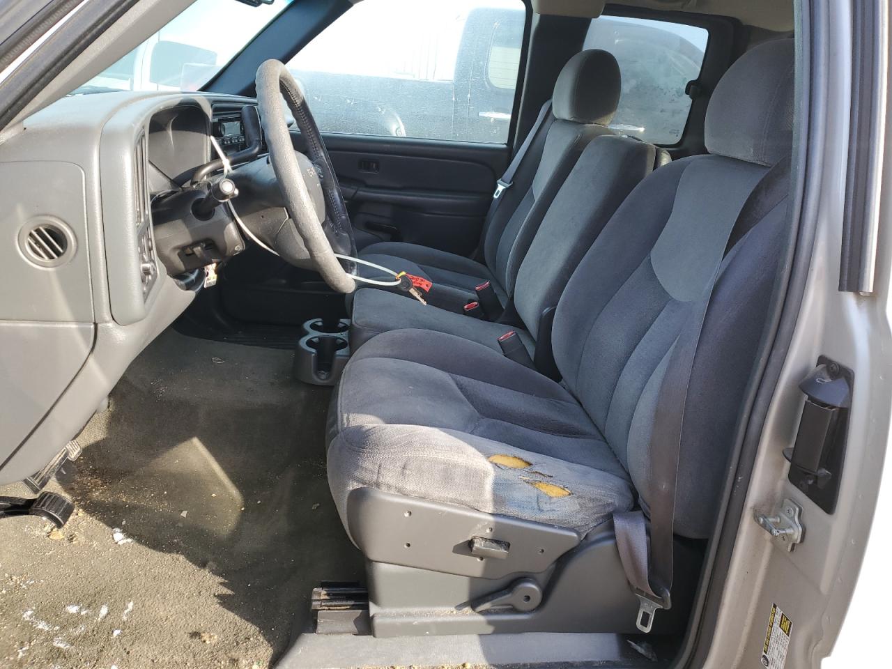 2005 GMC Sierra - Image 7