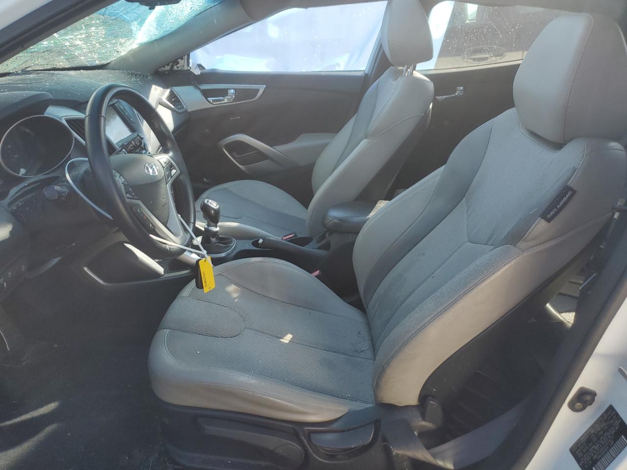 2012 Hyundai Veloster - Image 7
