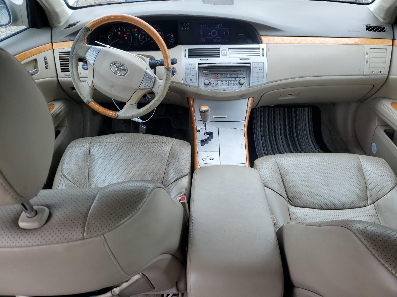 2006 Toyota Avalon - Image 8